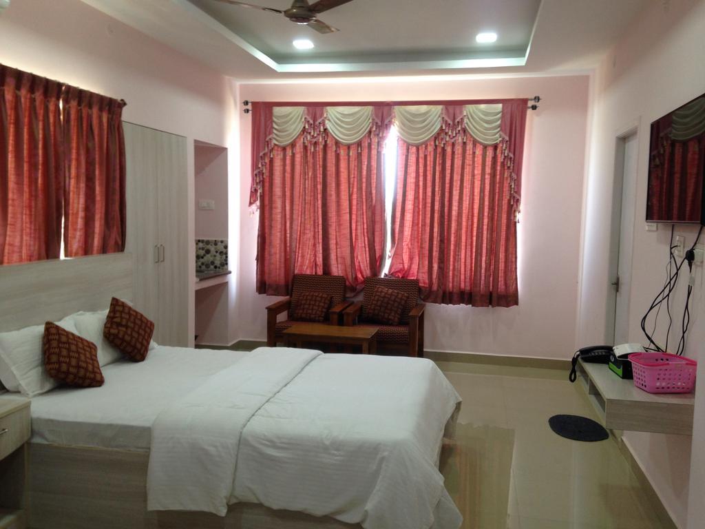 Oyo 4355 Goodland Inn Chennai Exteriör bild