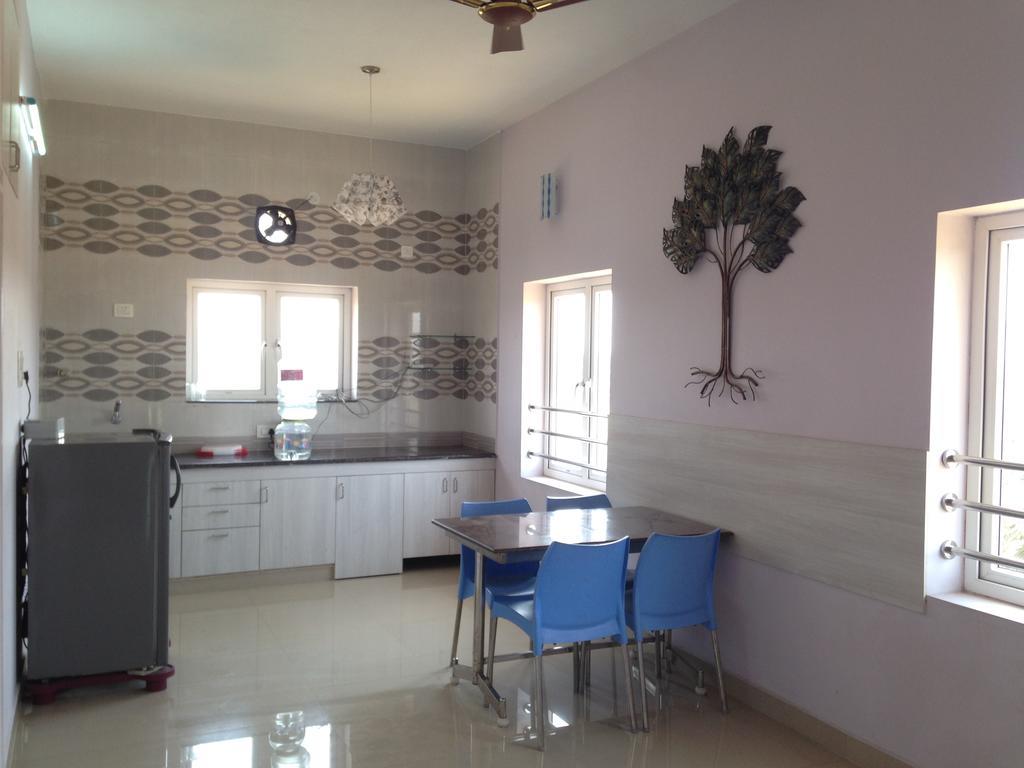 Oyo 4355 Goodland Inn Chennai Exteriör bild